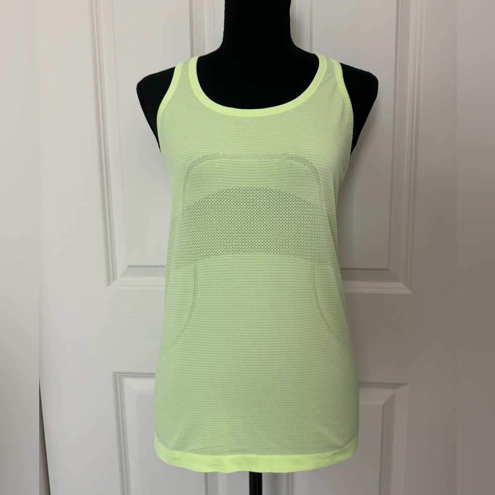 Lululemon Swiftly Tech Racerback Tank Shortcut Green Sz 8